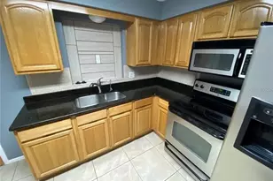1430 Parkview Ln, Largo, FL 33770 - Photo 6