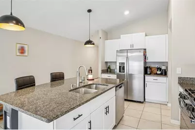 9415 Lemon Drop Loop, Sun City Center, FL 33573 - Photo 10