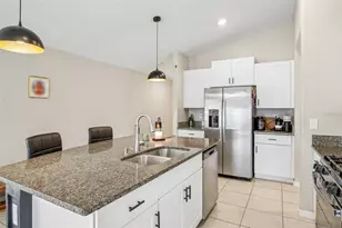 9415 Lemon Drop Loop, Sun City Center, FL 33573 - Photo 10