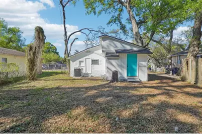 2111 E Ellicott Street, Tampa, FL 33610 - Photo 18