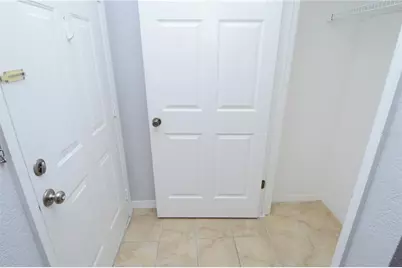 10263 Gandy Boulevard N #2116, Saint Petersburg, FL 33702 - Photo 4