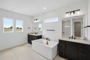 1684 Valier Pt, Zephyrhills, FL 33541 - Photo 20
