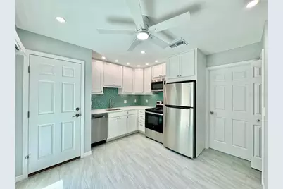 4306 Porpoise Drive #A, Tampa, FL 33617 - Photo 10