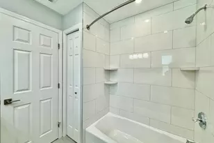 4306 Porpoise Dr, Tampa, FL 33617 - Photo 18