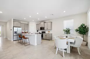 5689 Hawks Cay St, Apollo Beach, FL 33572 - Photo 2