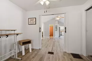 7201 5th Ave N, Saint Petersburg, FL 33701 - Photo 18