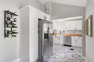 7201 5th Ave N, Saint Petersburg, FL 33701 - Photo 10