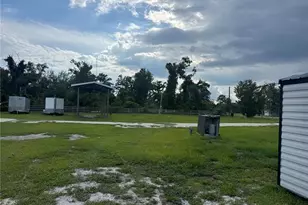 2699 Live Oak Rd, Perry, FL 32348 - Photo 16