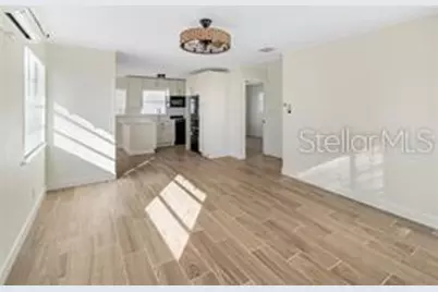 1301 26th Avenue S, Saint Petersburg, FL 33705 - Photo 10