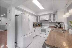 16109 Dawnview Dr, Tampa, FL 33624 - Photo 26