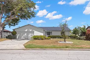 4960 Dover St NE, Saint Petersburg, FL 33703 - Photo 1