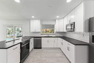 4960 Dover St NE, Saint Petersburg, FL 33703 - Photo 6
