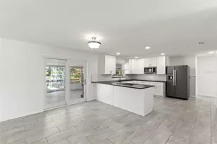4960 Dover St NE, Saint Petersburg, FL 33703 - Photo 8