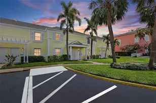 4966 Coquina Key Dr SE, Saint Petersburg, FL 33701 - Photo 2