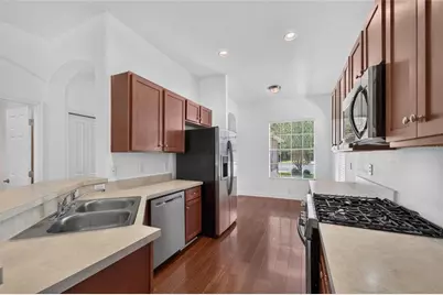 1143 Wrightswynde Court, Wesley Chapel, FL 33543 - Photo 8