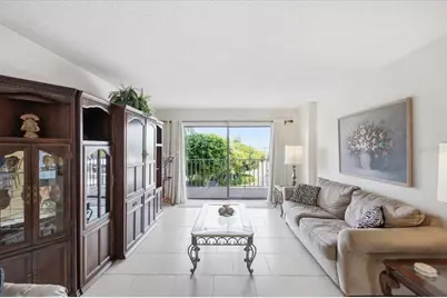 7050 Sunset Drive S #216, South Pasadena, FL 33707 - Photo 4