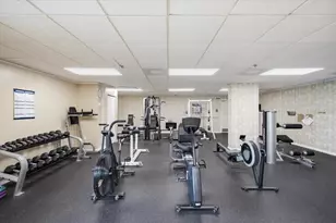 7050 Sunset Dr S, Saint Petersburg, FL 33707 - Photo 28