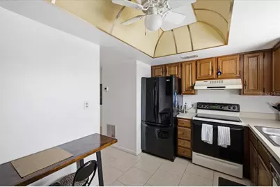 7050 Sunset Drive S #216, South Pasadena, FL 33707 - Photo 18