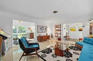 1835 Dormieone Rd N, Saint Petersburg, FL 33710 - Photo 6