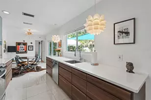 1835 Dormieone Rd N, Saint Petersburg, FL 33710 - Photo 12