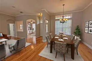 3045 Sutton Woods Dr, Plant City, FL 33566 - Photo 4