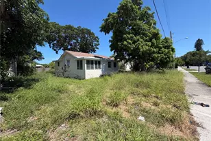 39 NW 13th Ave, Delray Beach, FL 33444 - Photo 6
