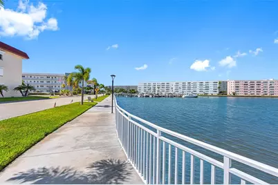 5940 30th Avenue S #301, Gulfport, FL 33707 - Photo 34