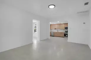 1736 W Country Club, Tampa, FL 33612 - Photo 42