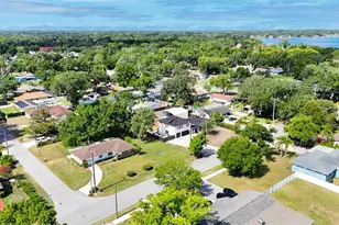 1736 W Country Club, Tampa, FL 33612 - Photo 12