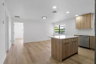 1736 W Country Club, Tampa, FL 33612 - Photo 82