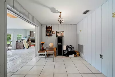 1011 Emerald Drive, Brandon, FL 33511 - Photo 26
