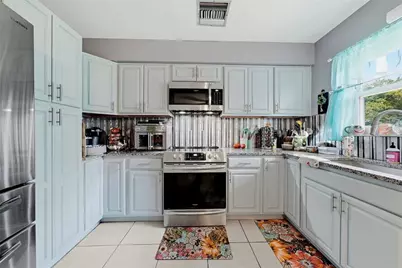 1011 Emerald Drive, Brandon, FL 33511 - Photo 4