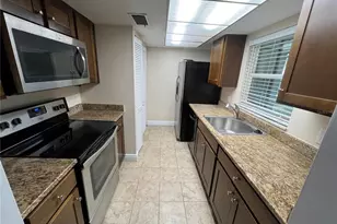 1014 Stonefence Way, Tarpon Springs, FL 34689 - Photo 2