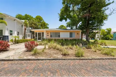 247 6th Avenue N, Saint Petersburg, FL 33701 - Photo 2