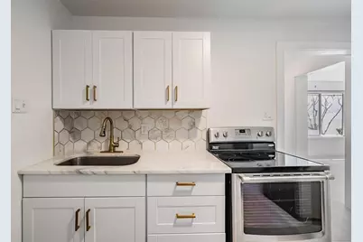 14060 Miramar Avenue, Saint Petersburg, FL 33708 - Photo 32