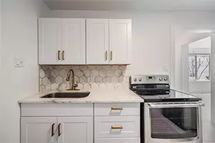 14060 Miramar Ave, Saint Petersburg, FL 33708 - Photo 32