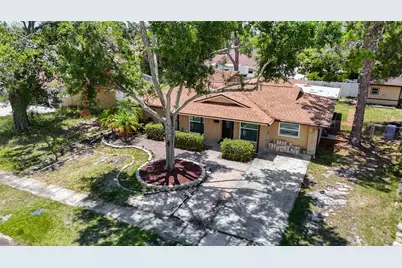 7916 Woodgrove Circle, Tampa, FL 33615 - Photo 2