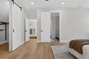 310 Park St N, Saint Petersburg, FL 33710 - Photo 56