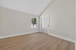 310 Park St N, Saint Petersburg, FL 33710 - Photo 42