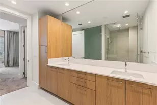 275 1st Ave S, Saint Petersburg, FL 33701 - Photo 14