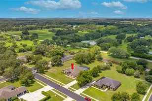 14311 Hill Country Ln, Dade City, FL 33525 - Photo 4