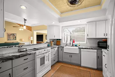 2586 Forest Run Court, Clearwater, FL 33761 - Photo 12