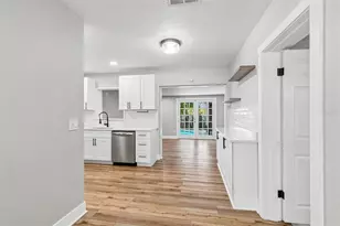 1555 Magnolia Dr, Clearwater, FL 33756 - Photo 10