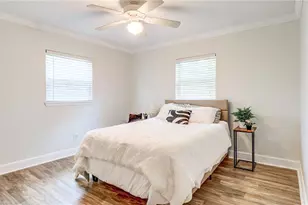 8110 Diagonal Rd N, Saint Petersburg, FL 33702 - Photo 10