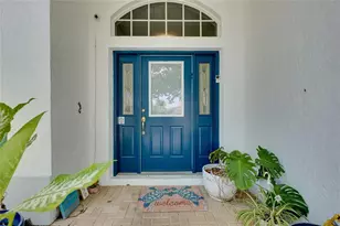360 Cedarbrook Ct, Venice, FL 34292 - Photo 2