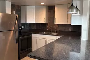 555 69th Ave, Saint Petersburg, FL 33706 - Photo 6