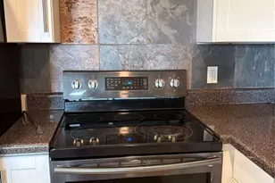 555 69th Ave, Saint Petersburg, FL 33706 - Photo 8