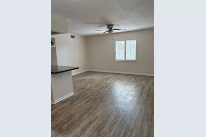 555 69th Avenue #7, Saint Petersburg, FL 33706 - Photo 4