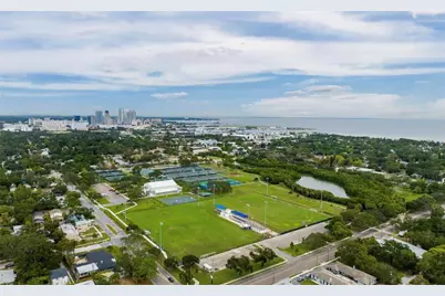 727 20th Avenue S, Saint Petersburg, FL 33705 - Photo 16