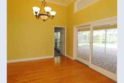 7555 Pine Valley Lane, Seminole, FL 33776 - Photo 8